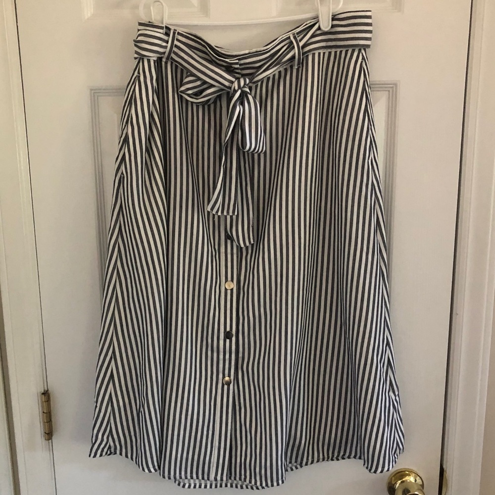 Loft Midi Skirt